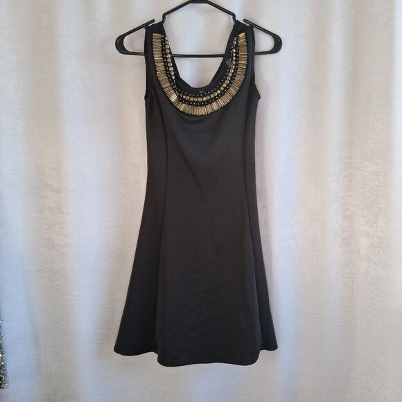 Item 21 – Golden Sun: Suzy Shier Tribal Gold Detailing Black A-Line Mini Dress - Picture 2 of 5